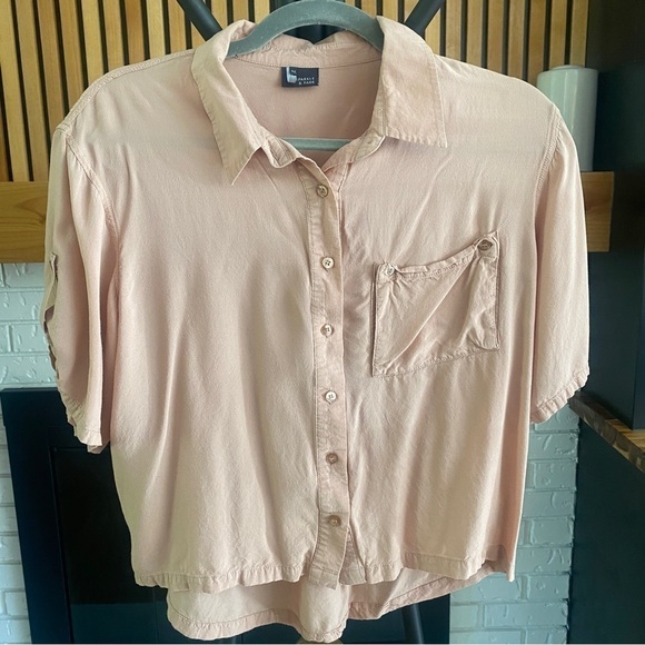 Sparkle and Fade Women's Peach Cropped Button Down Tee - Picture 1 of 9